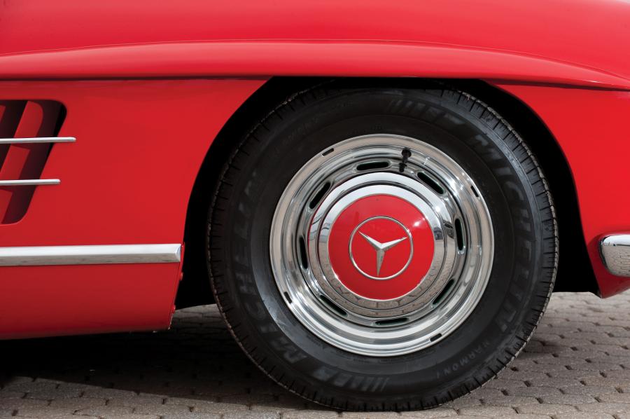 Детали экстерьера Mercedes-Benz 300 SL 1955 года  (фото 115 из 233)